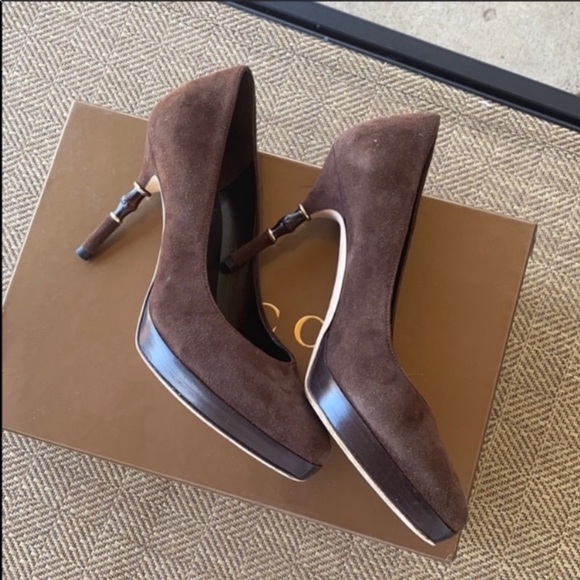 Gucci brown pumps has gorgeous bamboo heel 5.5 box included - Picture 2 of 6